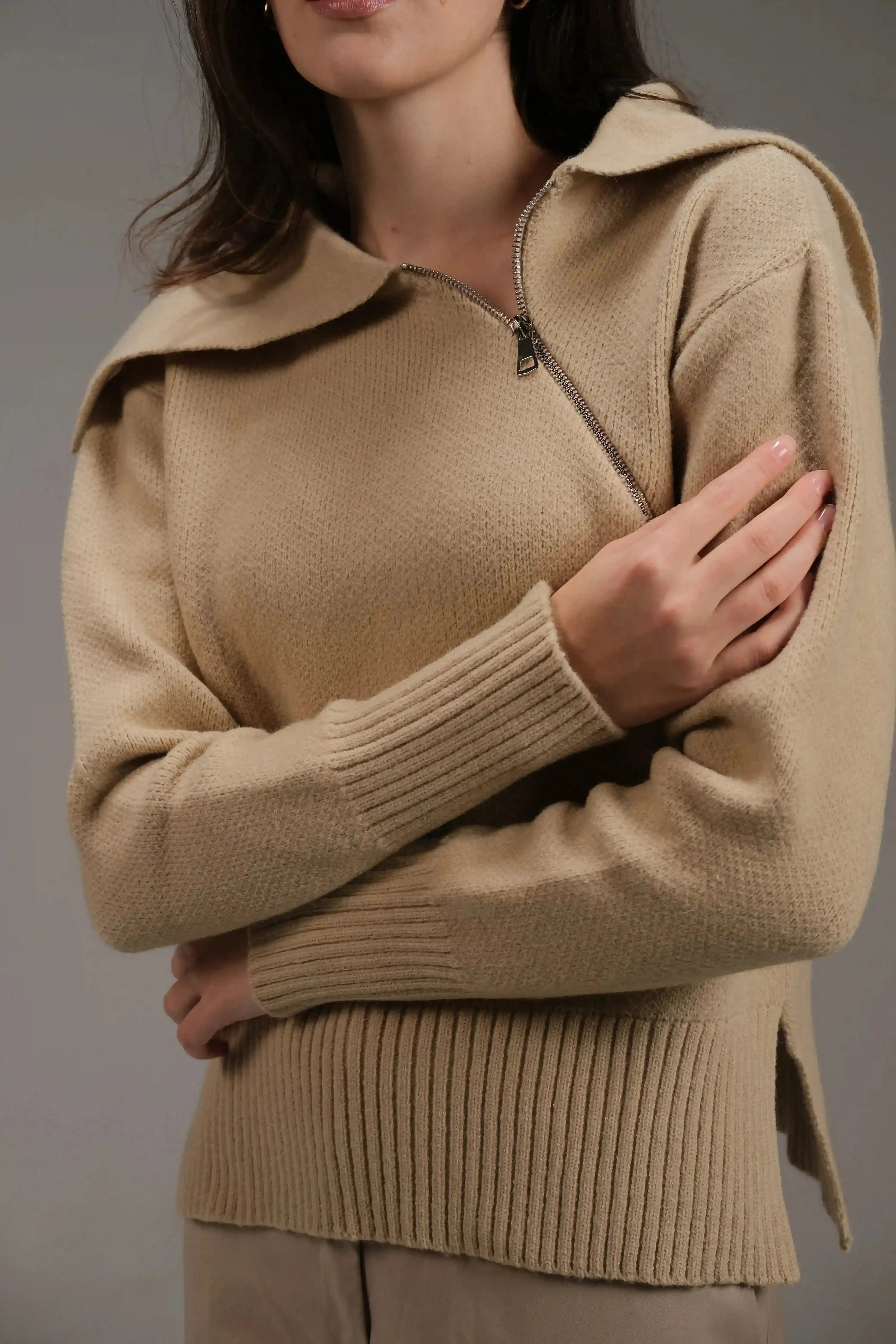 Knitted Cotton Top in Beige - A&Suz