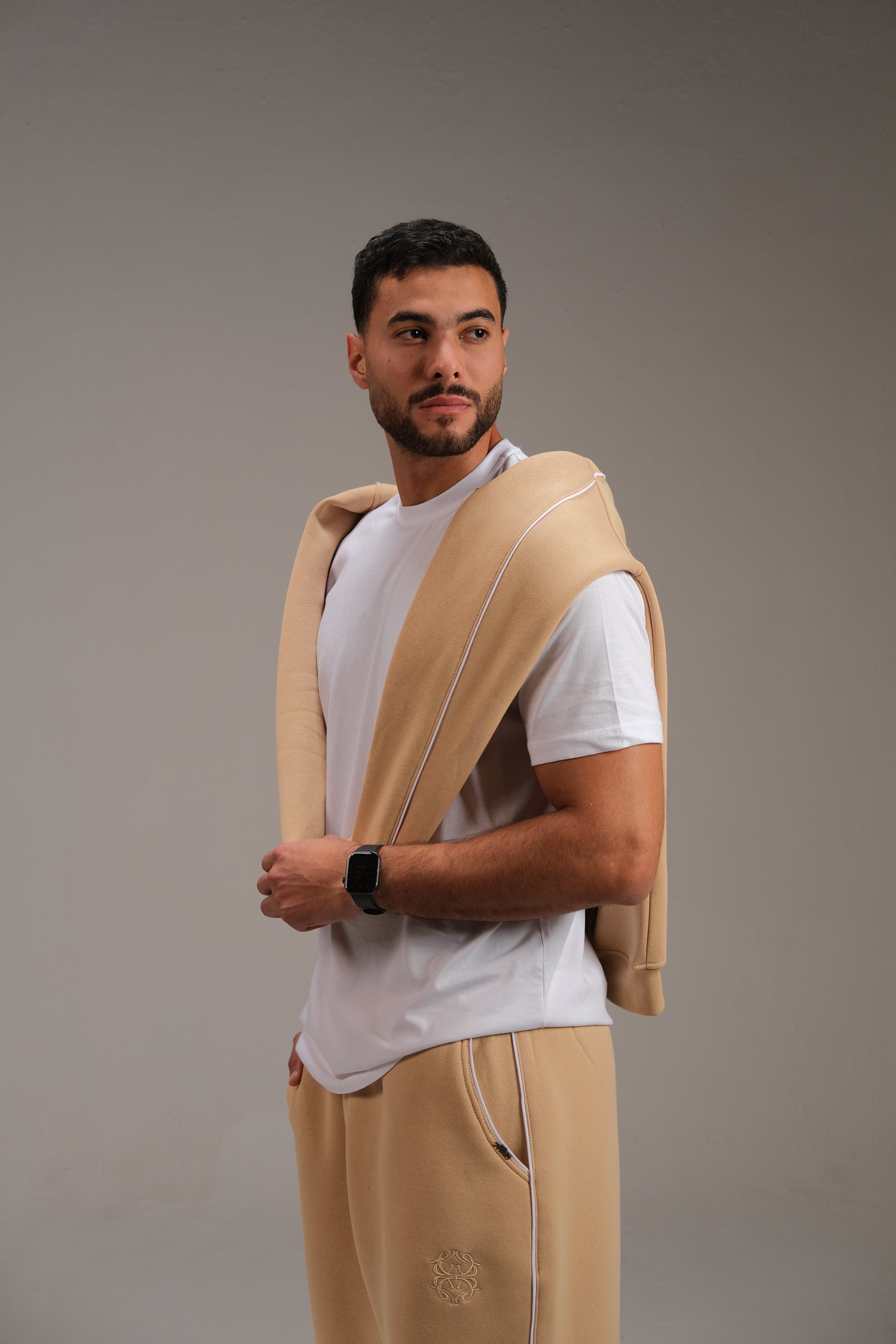 تيشيرت أساسي